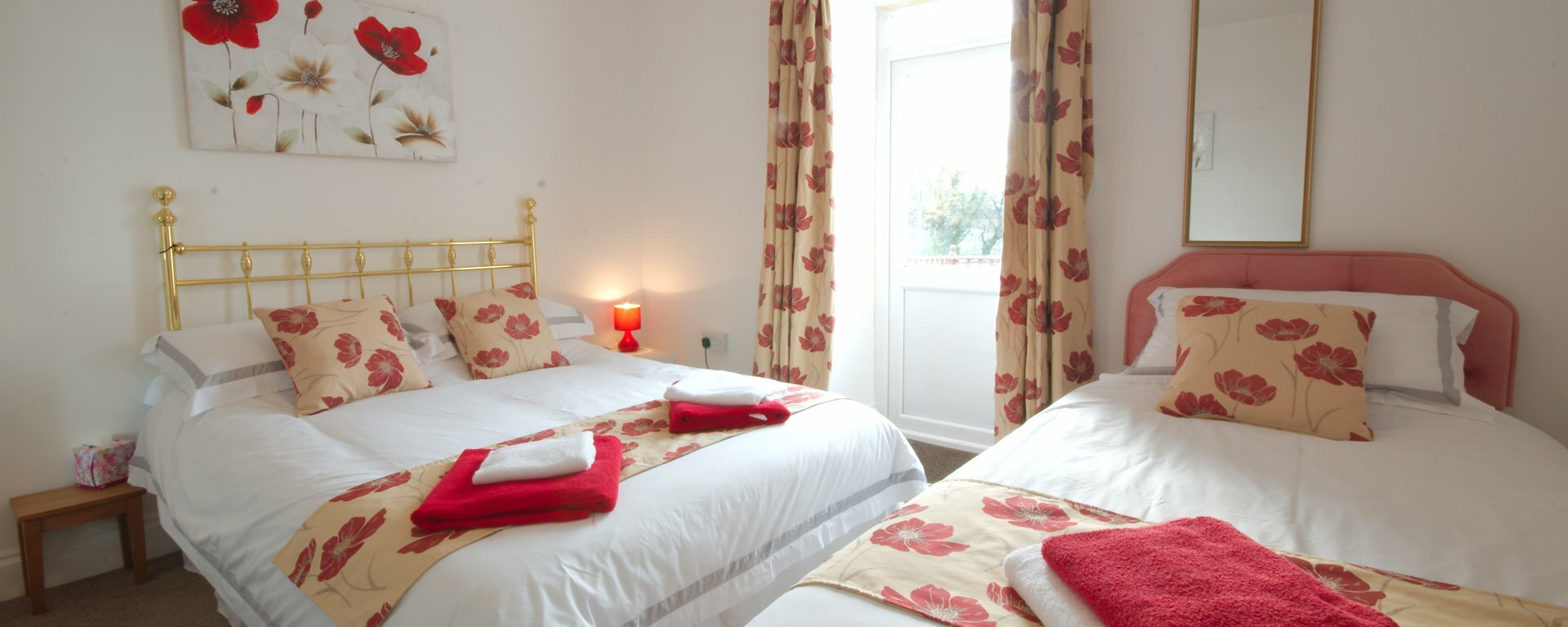 En-suite B&B accommodation Carmarthenshire Pembrokeshire border